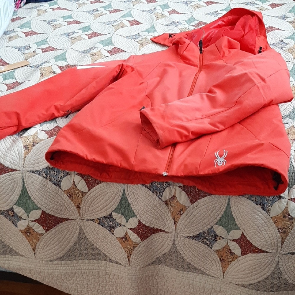 Spyder Red Ski Jacket with Hood and Zipper